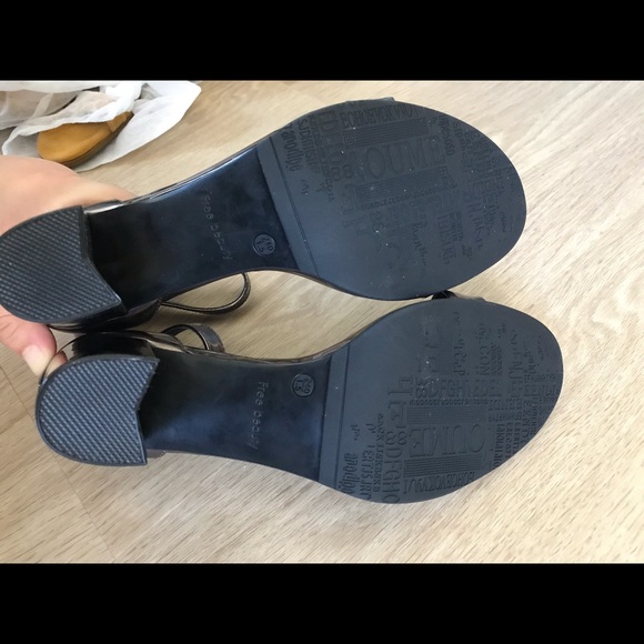 3in heeled sandals metallic size 8 - Picture 5 of 6